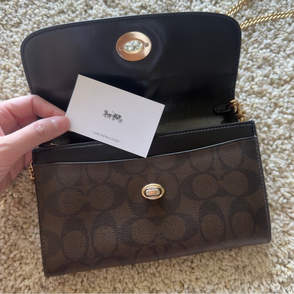 Coach Wallet - Picture 5 of 6